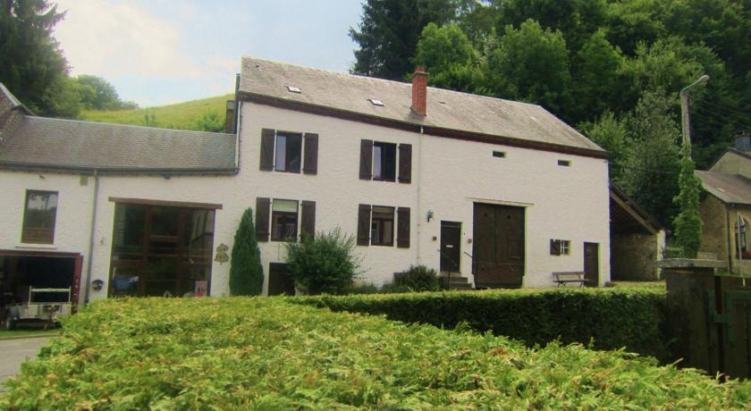 Отель Holiday Home La Maison De Chassepierre Chassepierre Florenville