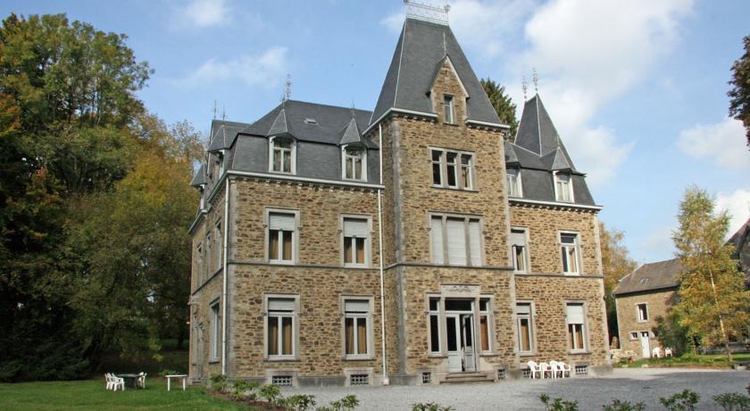 Апартаменты Holiday Home Chateau De Porcheresse Porcheresse