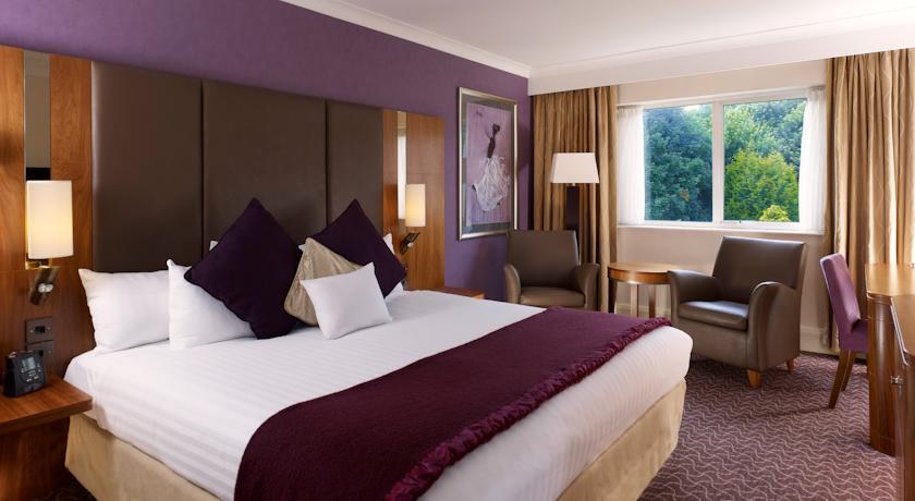 Отель DoubleTree by Hilton Sheffield Park