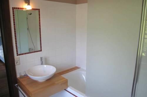 Апартаменты Holiday Home La Poulie Bouillon