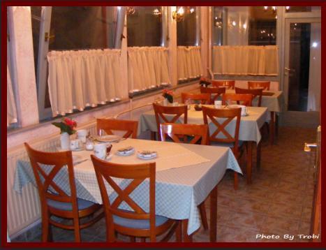 Отель Hotel Fama