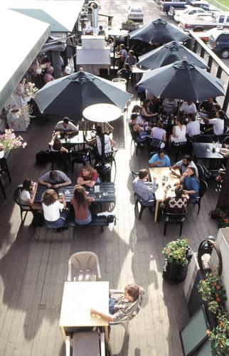 Отель The High Country Inn