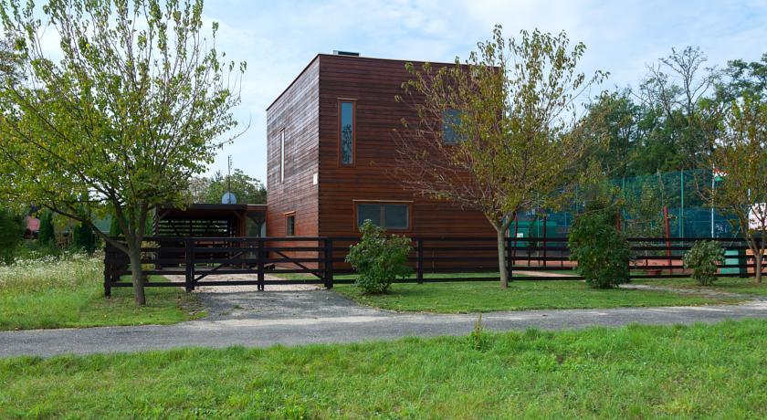 Гостевой дом Anikó Luxusapartman