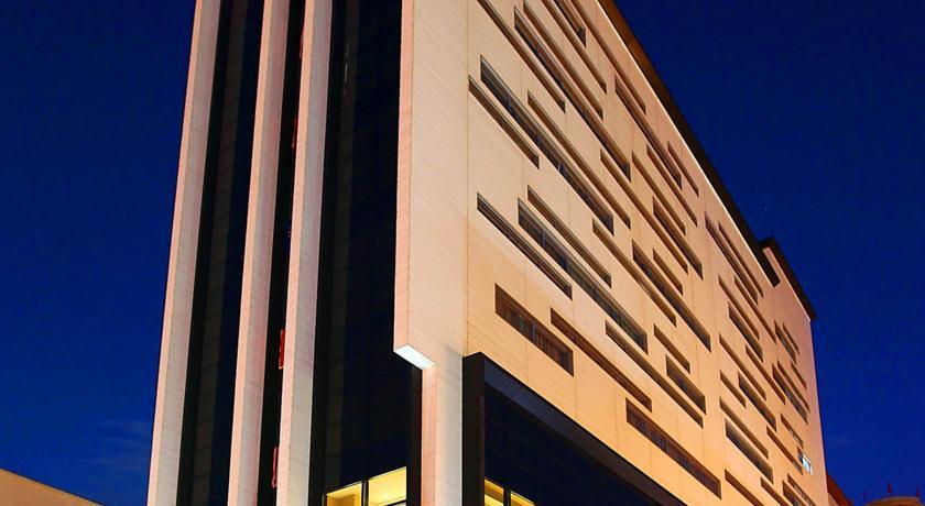 Отель Hotel Partner