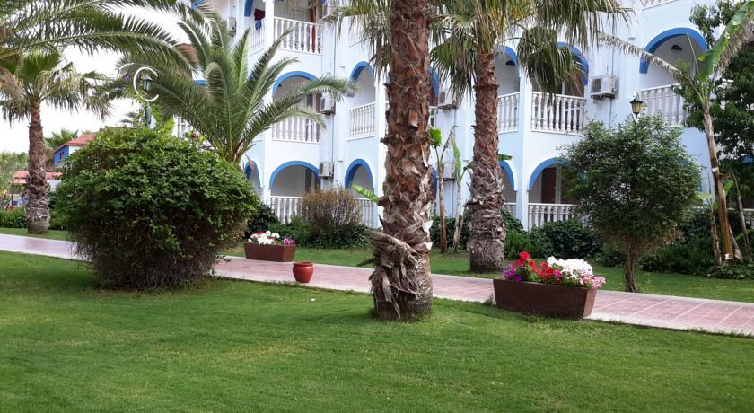 Отель Sailor's Beach Club