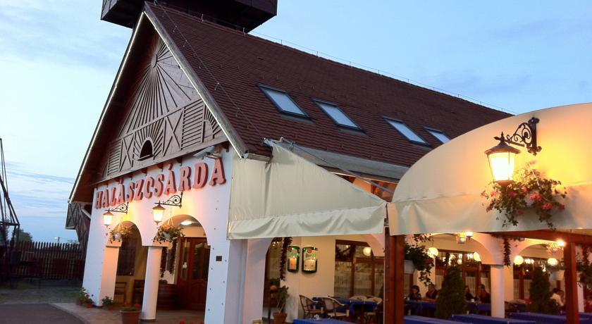 Мини-отель Fehértói Halászcsárda és Panzió