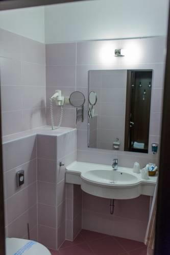 Отель Aqualand Apartman Park