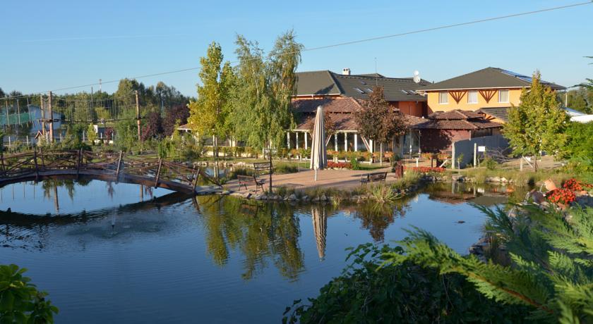 Отель Bagolyvár Guesthouse, Restaurant, Wellness