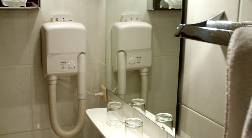 Отель Alpha hotel