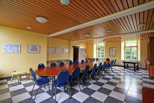 Вилла Holiday Home L Ecole De Jadis Bovigny
