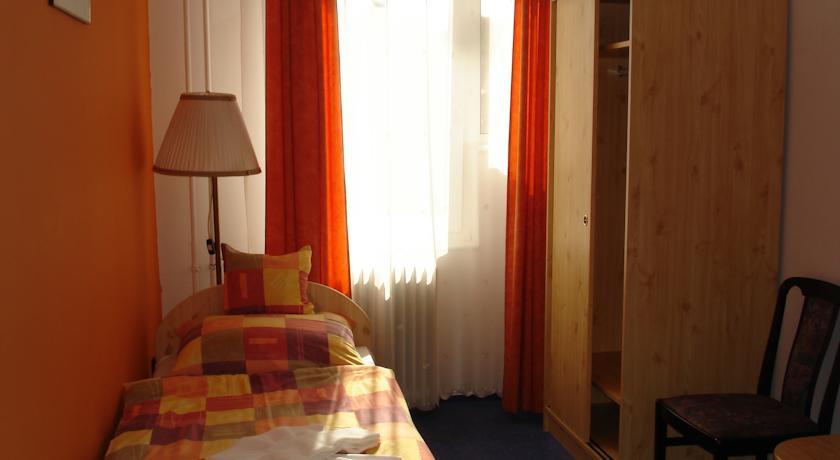 Отель Hotel Termál