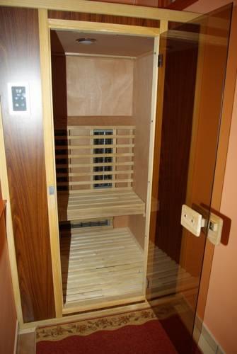 Отель Hotel Royal Panzió Cserkeszőlő