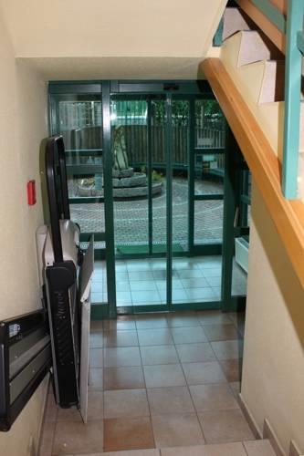 Отель Hotel Gyöngyvirág