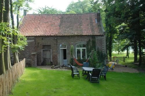 Отель Holiday Home De Watermolen Oplinter Tienen
