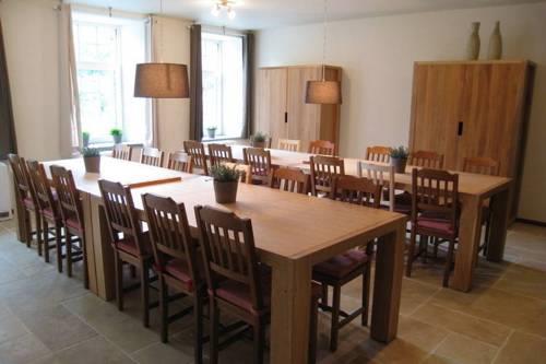 Отель Holiday Home Maison Polleur Polleur