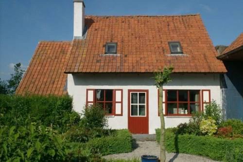Отель Holiday Home Het Bakhuis Bovekerke
