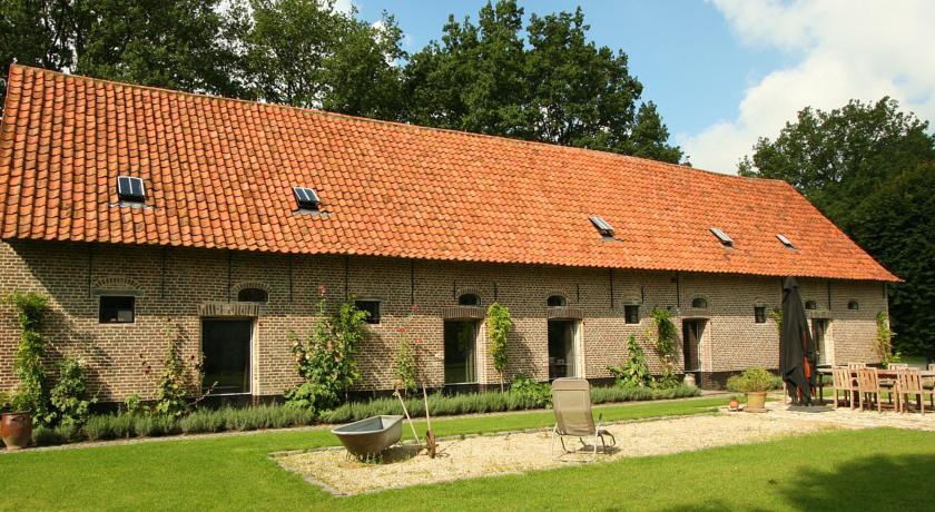 Апартаменты Holiday Home Stalvleugel Beernem