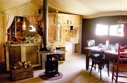 Отель BoerenBed Hoeve de Pippert