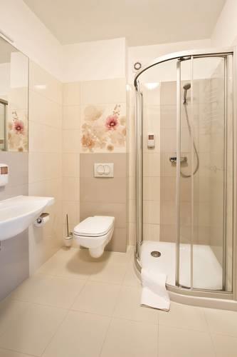 Отель ComfortExpress Krzywaczka