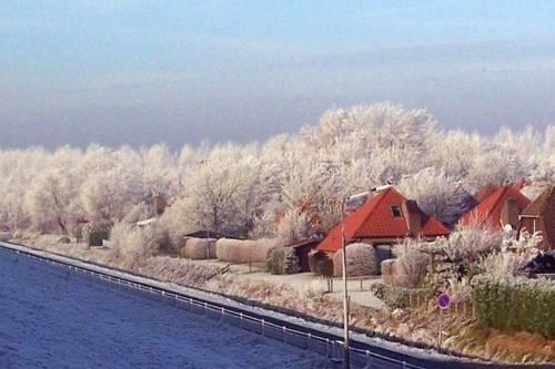 Отель Holiday Home Herkingse Zeedijk Herkingen I