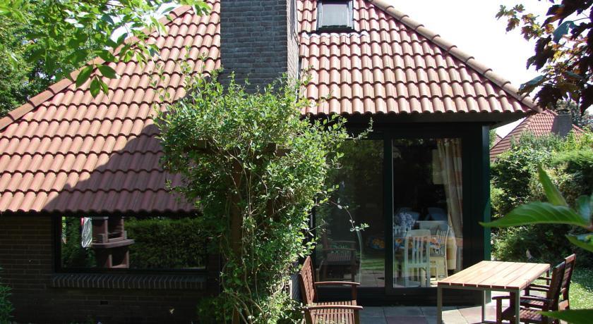Апартаменты Holiday Home Herkingse Zeedijk Herkingen II