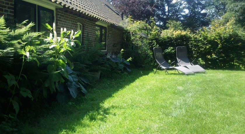 Апартаменты Holiday Home Landgoed De Hereboerderij Bronneger