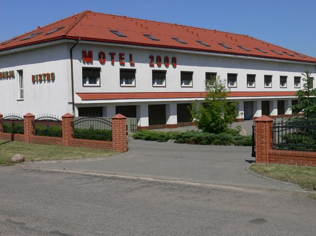 Отель Motel 2000