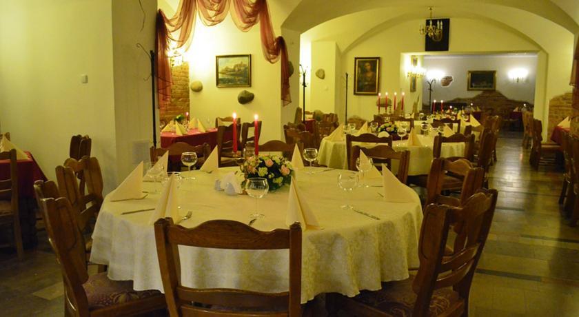 Отель Hotel w Zamku