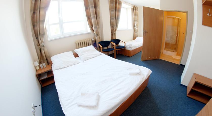 Отель Hotel Stacja Kutno
