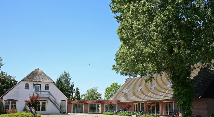 Отель Holiday Home Reezicht Rouveen II