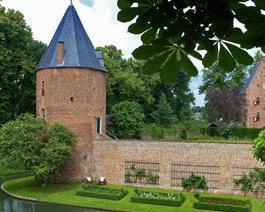 Отель Kasteel Huis Bergh