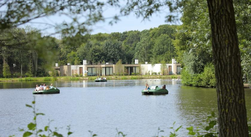 Отель Center Parcs Het Heijderbos