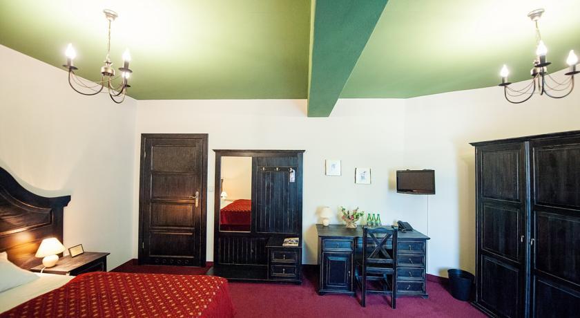 Отель Hotel Kasztel