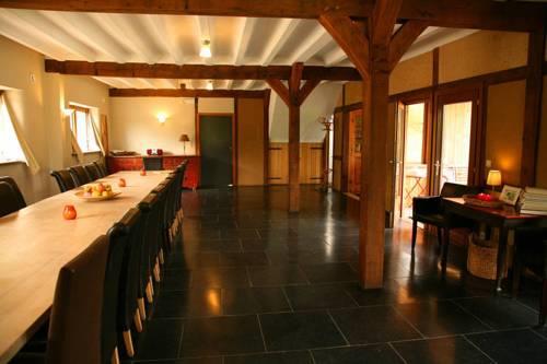 Отель Holiday Home De Nieuwe Molen Sippenaeken