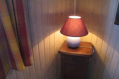 Отель Holiday Home Le Bon Air Alle sur semois