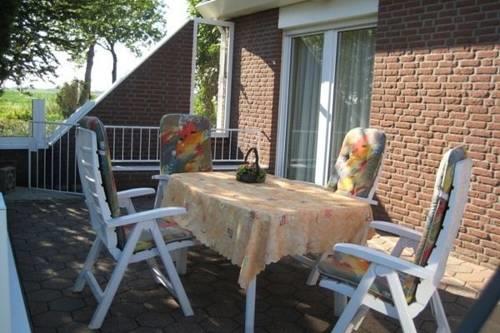 Апартаменты Holiday Home Kavelingen Valthermond