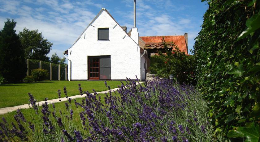 Апартаменты Holiday Home De Meersen Beveren A/D Ijzer