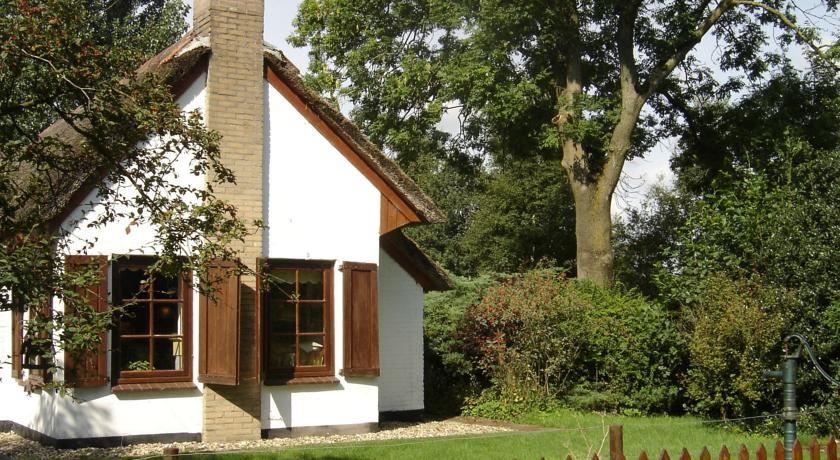 Отель Holiday Home Rietzanger Appelscha