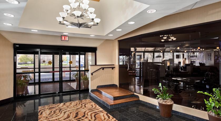 Отель Hilton Chicago/Oak Lawn