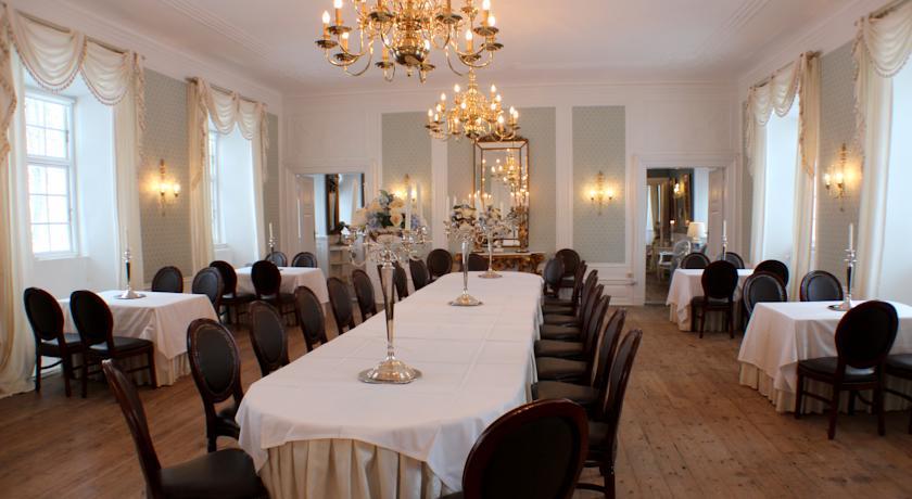 Отель Gl. Vraa Slotshotel