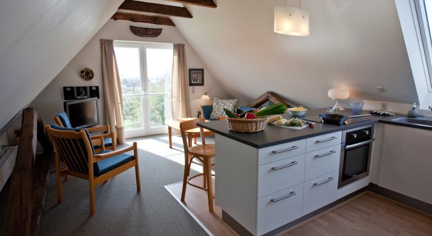 Апартаменты Hotel Lolland Apartment