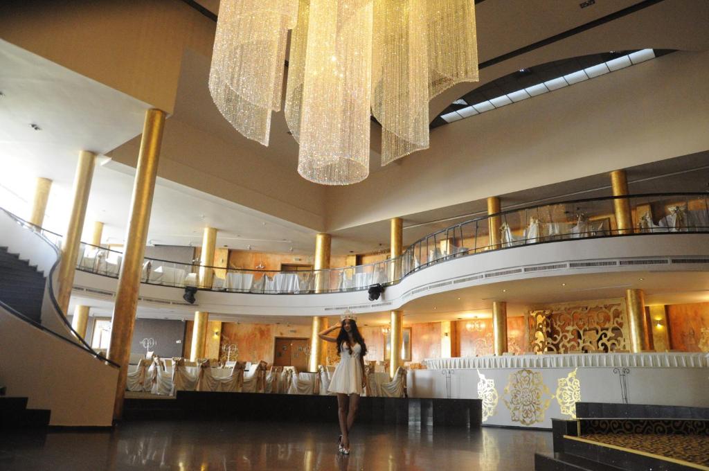 Отель Hotel Magic Trivale