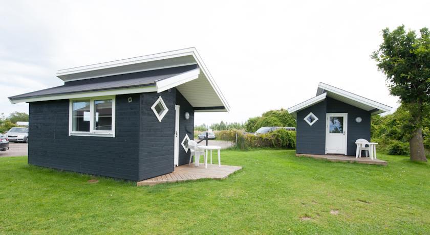 Отель Vesterlyng Camping and Cottages