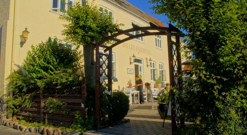 Отель Ballen Badehotel
