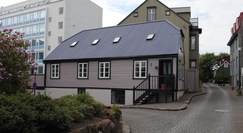 Мини-отель Reykjavík Treasure B&B