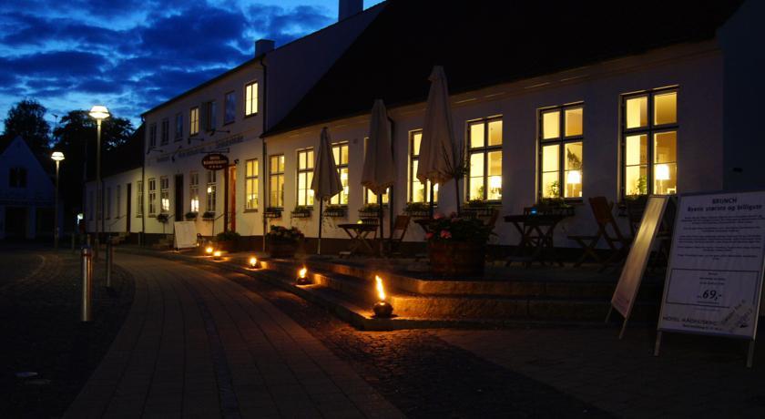 Отель Hotel Rådhuskroen