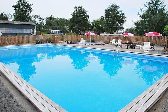 Отель Hjarbæk Fjord Camping & Cottages