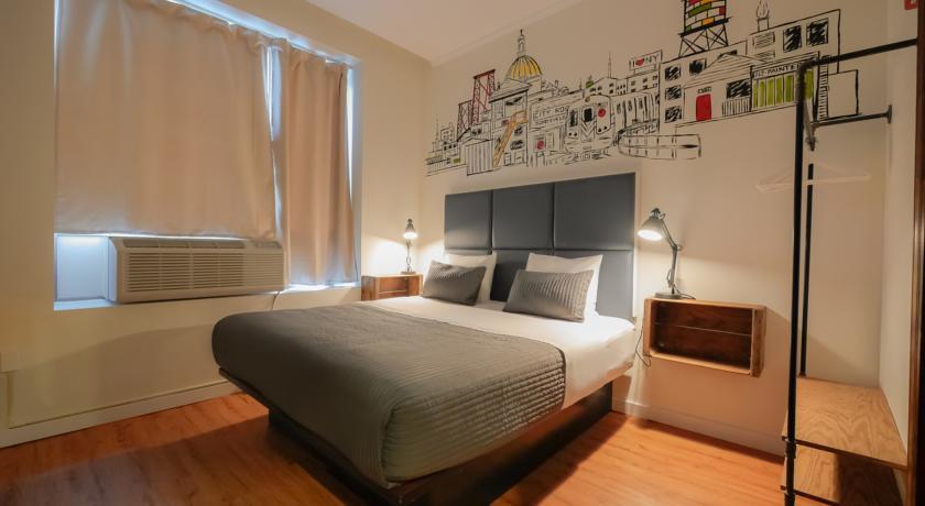 Hotel Azure