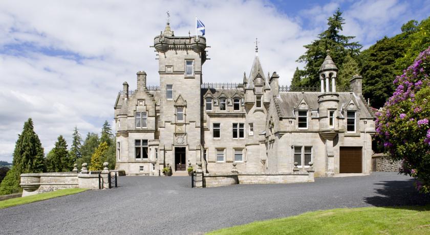 Отель Kinnettles Castle