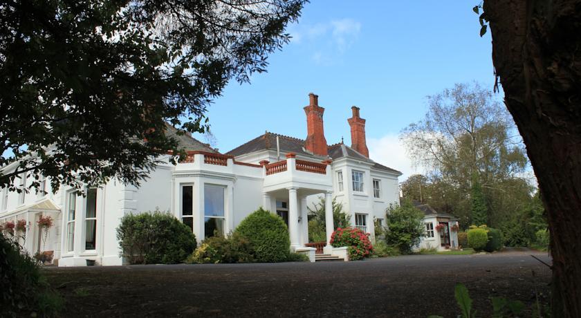 Отель Mansion House Llansteffan